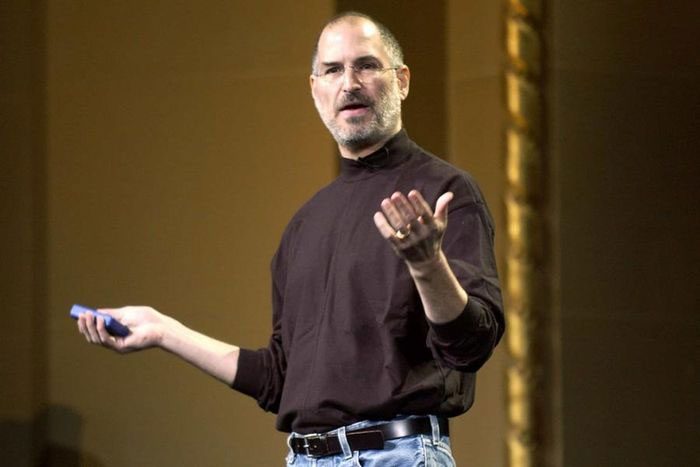 Even Siri - Apple's virtual assistant cannot tell you the location of Steve Jobs' grave