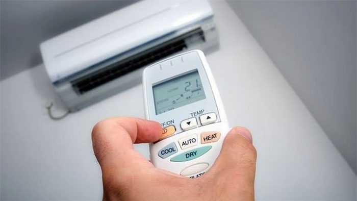 Switching to air conditioning instead of electric fans worsens climate change.