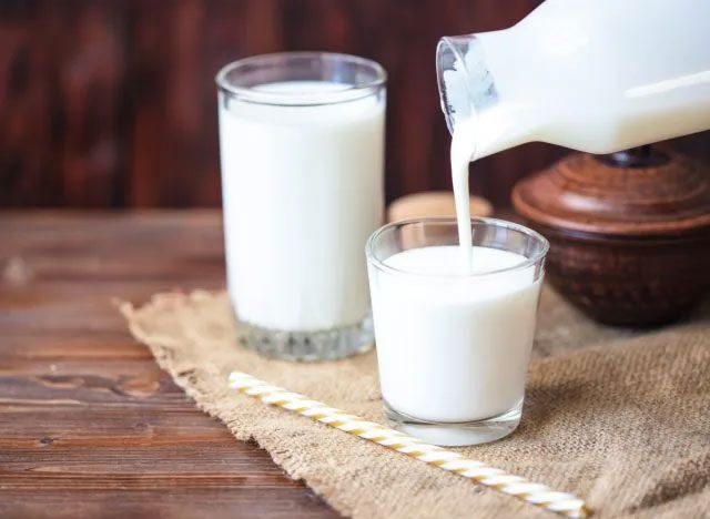 Fermented milk containing probiotics
