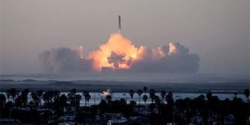 success from the strongest rocket explosion in the world starship 131077