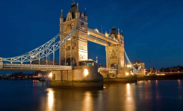At night, London's scenery is enchanting with sparkling lights along the River Thames.