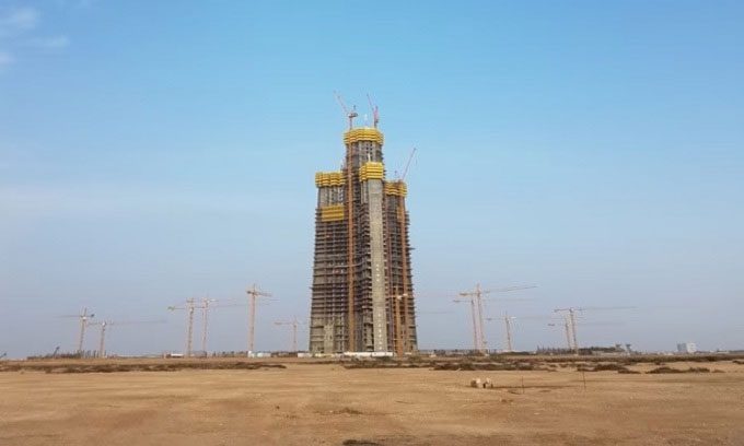 The Jeddah Tower under construction.