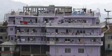 the largest family in the world with 199 people living under one roof 131231