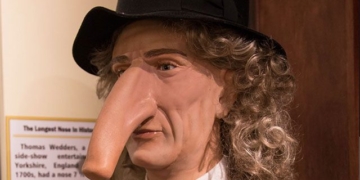 the mysterious life of the man with the longest nose in the world 131260