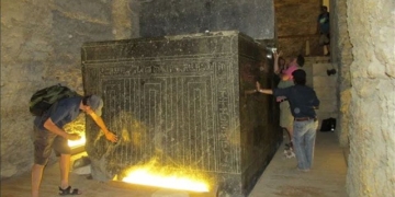 the mystery of the giant coffin in the saqqara serapeum of egypt 131368