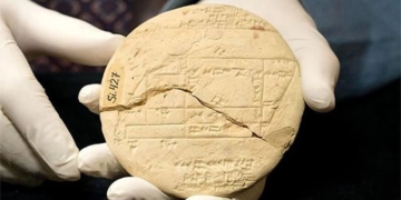 the pythagorean theorem found on the tablets of ancient babylonians before pythagoras time 1000 years 131222