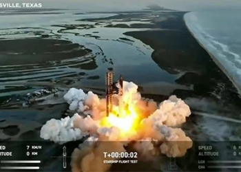 the time spacex sent satellites to space 131101