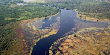 this is the river with the black water in the world 130532