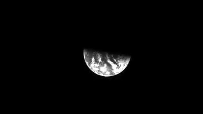Earth image taken by SLIM spacecraft at a distance of 160,934 km.
