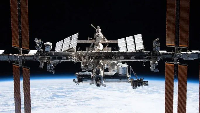 The International Space Station ISS is currently in a minimum orbit of 419.1 km