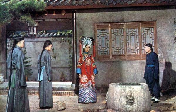 Reconstructed image based on the famous story of "Concubine Zhen Well."