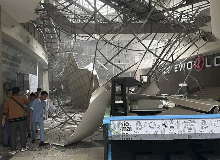 A shopping mall in General Santos City damaged after the earthquake