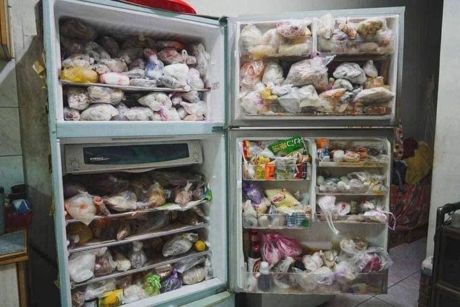 An overstuffed refrigerator prevents air circulation.