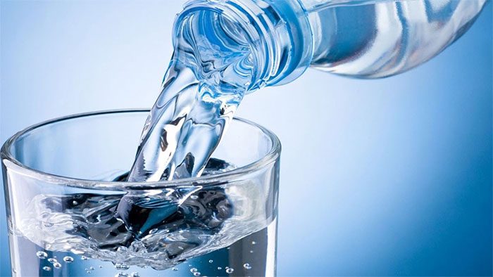 Lack of water is one of the leading causes of kidney damage.