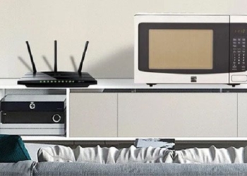 use long lasting things near wifi routers that consume power and make the network intermittent 130558