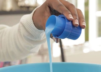 using washing powder or laundry liquid is better experts give conclusions based on 3 factors 130734