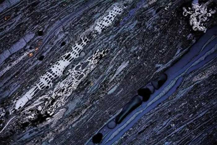 The anthracite stage is the final stage of coal formation.