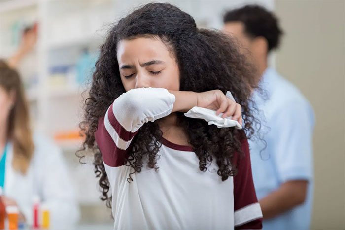 Reducing fever due to bronchitis in children and adults has some differences