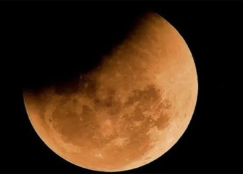 vietnam will observe a partial lunar eclipse turning red like blood 130584