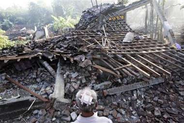 10quake indonesia