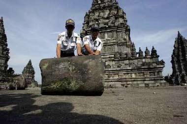 30quake indonesia