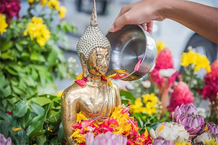 Nam Ob Thai is commonly used in the traditional Songkran blessing ceremony.