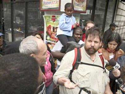 Mr. Vaught preparing to finish his journey amidst the attention of New Yorkers