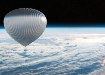 airplane flying outside earth 127162