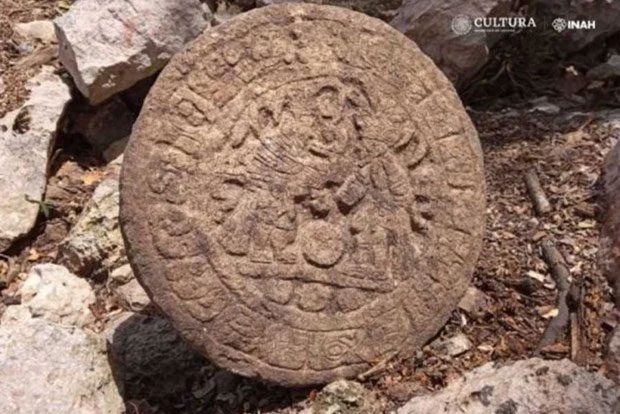 The tablet is circular with a diameter of 32cm and weighs approximately 40kg.
