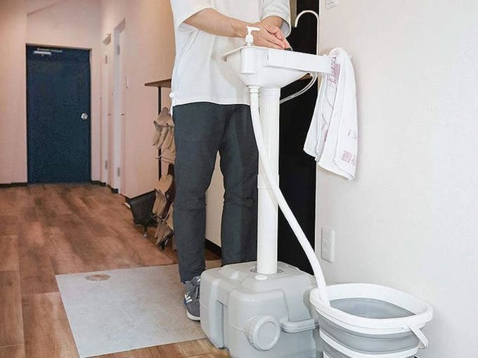 The mobile sink can be placed indoors, taken on picnics, at outdoor events...