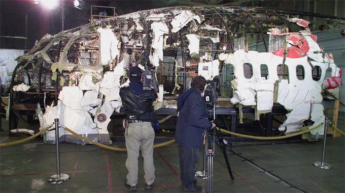The cockpit of the DC-11 aircraft was recovered.
