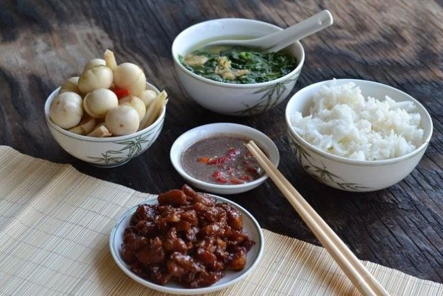 Overly salty pickled eggplant increases the risk of chronic diseases.