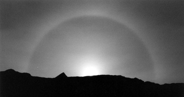 Moonbow phenomenon.