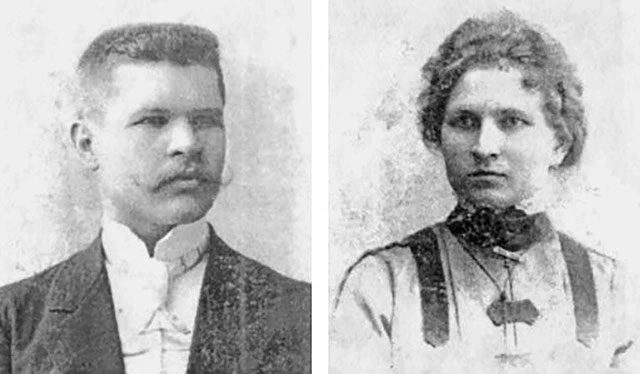 Parents of Lev Pontryagin.