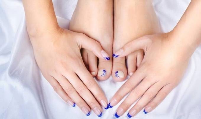 In fact, cold hands and feet are not solely caused by cold weather.