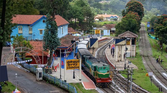 This train is for travelers who enjoy viewing unfamiliar and captivating sights.