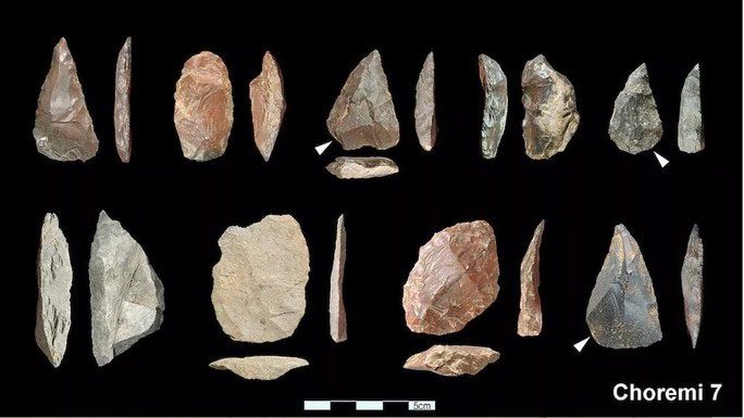 Stone tools excavated from Choremi 7