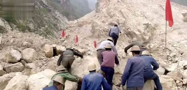 Workers discovered a strange pit while constructing a shelter.