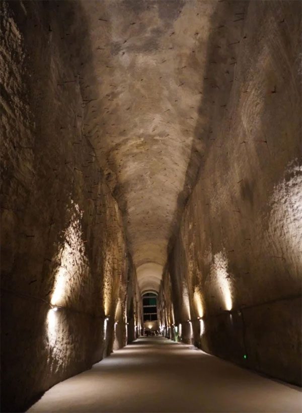 The tunnel is 18.9m high.