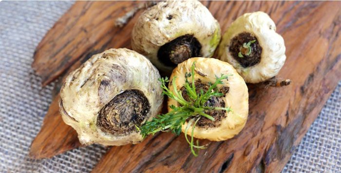 Maca is rich in iron, vitamin B2, fiber, calcium, and zinc.