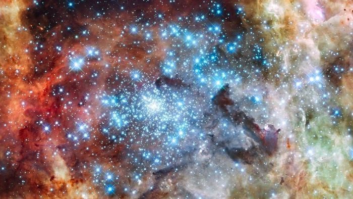 The R136 star cluster in the center of the Tarantula Nebula.