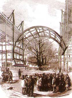 Pre-fabricated components of the central dome assembled on the ground