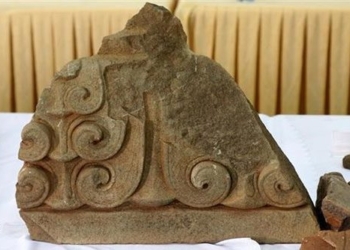 discovery 102 artifacts when excavating the huu tower in binh dinh 128866