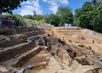 discovery of a special ancient weapon from the battle of ma 128660