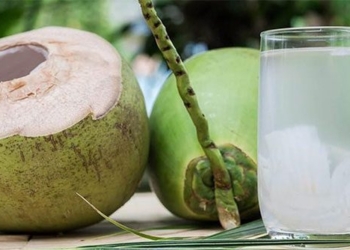 drinks rich in electrolytes help prevent dehydration 128582