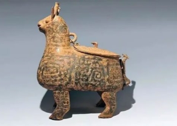 farmers enter high altitude warehouse find thousand year old artifact 128072