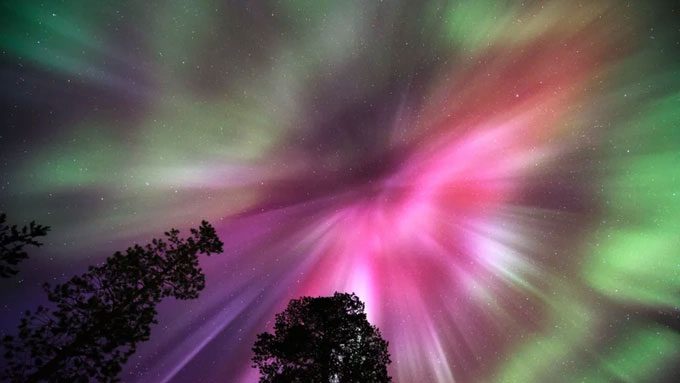 Aurora phenomenon