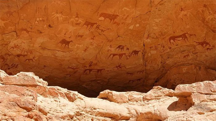 Rock paintings and engravings at Ennedi Massif
