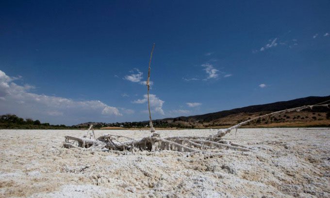Photo of Elizabeth Lake in California (USA) June 2021.