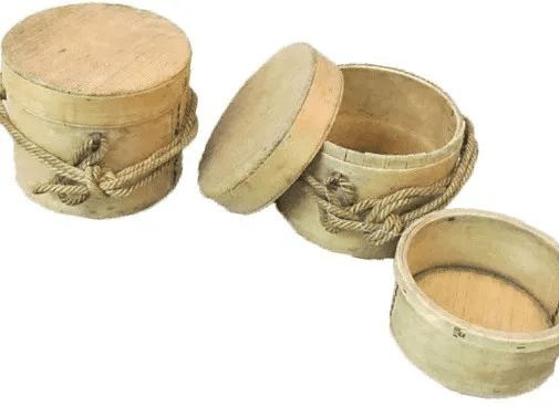 A bento box from fishermen displayed at the Takaoka City Museum in Toyama Prefecture.